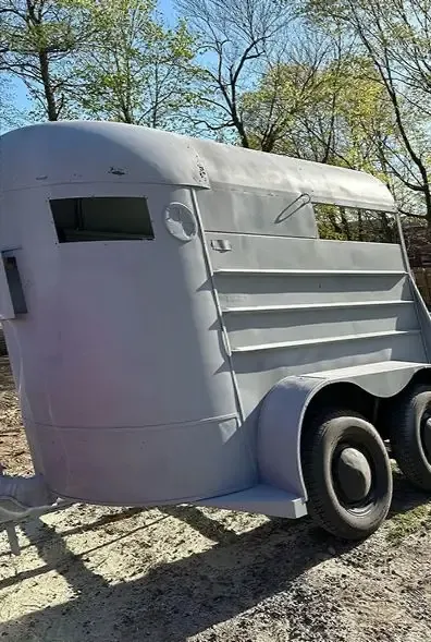 Horse Trailer, Primer-Ready